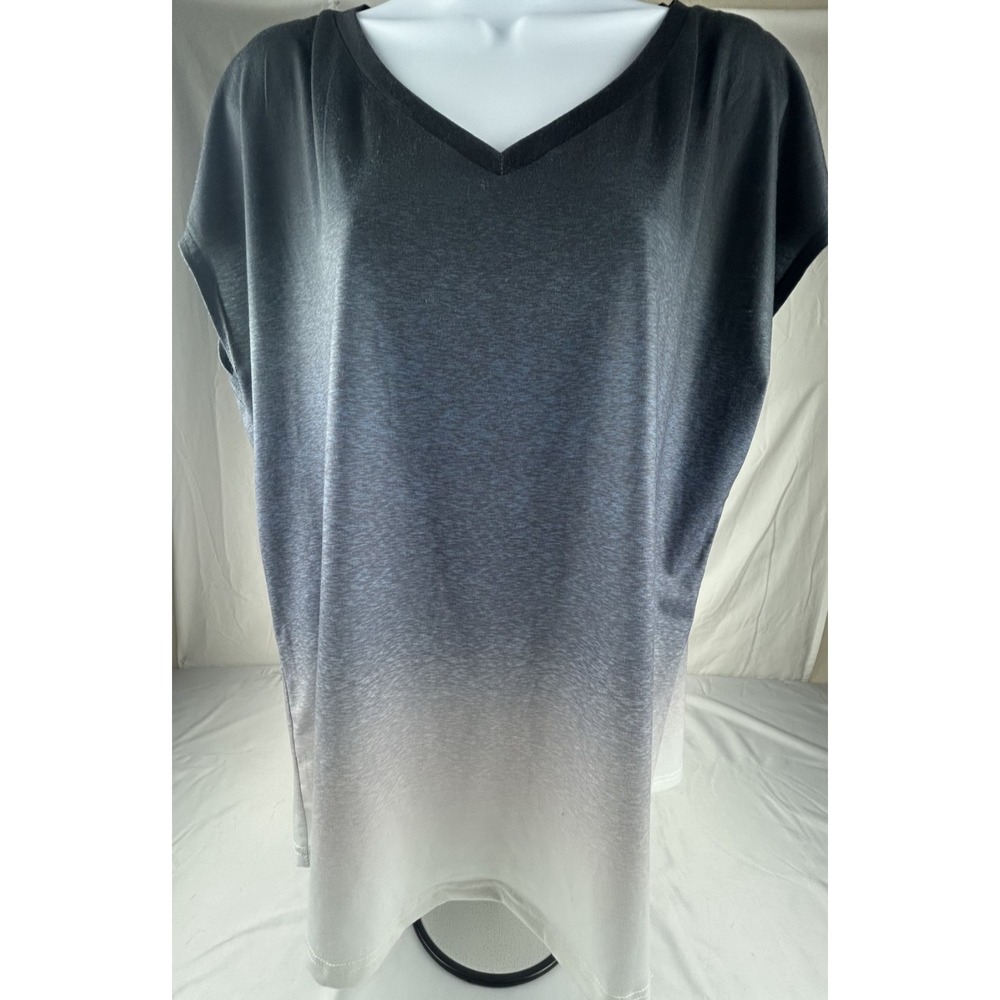 Shein Solid Color V-Neck Casual‎ T-Shirts